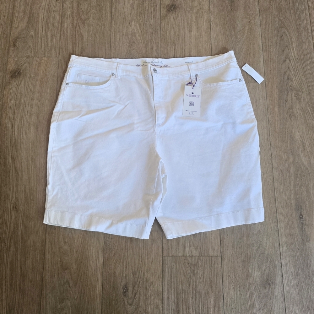 Gloria Vanderbilt White Cotton Stretch Amanda Bermuda Shorts 24W NWT